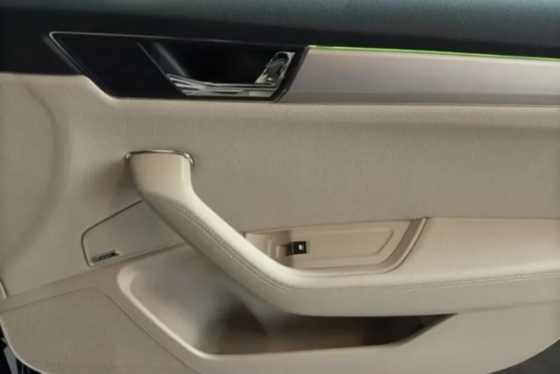 Skoda Superb din 2022 cu 88.588 km - oferta SKO178419 - foto 13