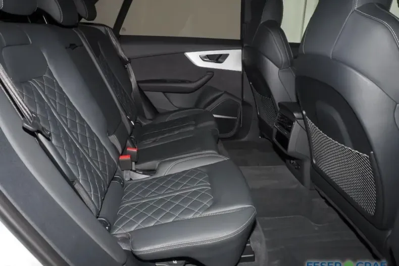 Audi Q8 din 2025 cu 19.999 km - oferta AUD178428 - foto 5