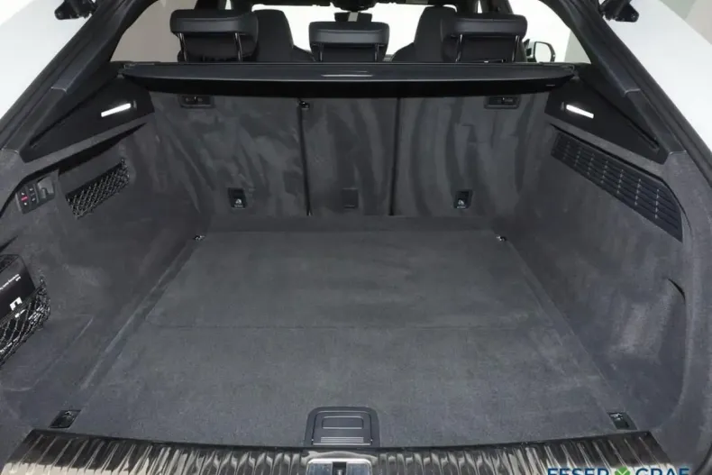 Audi Q8 din 2025 cu 19.999 km - oferta AUD178428 - foto 9