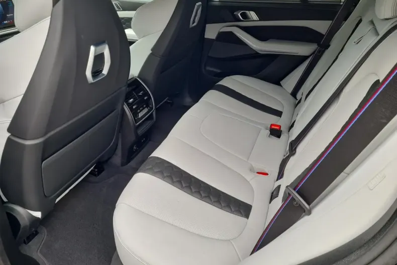 BMW X5 M din 2025 cu 4.606 km - oferta BMW178429 - foto 9