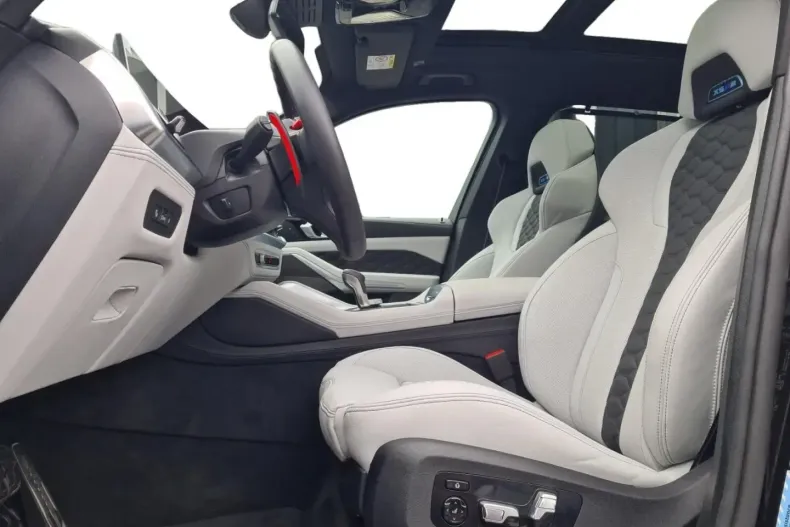 BMW X5 M din 2025 cu 4.606 km - oferta BMW178429 - foto 13