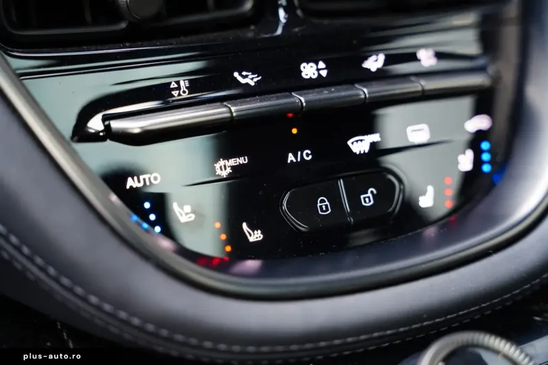 Aston Martin DBX din 2024 cu 3.272 km - oferta AST178434 - foto 14