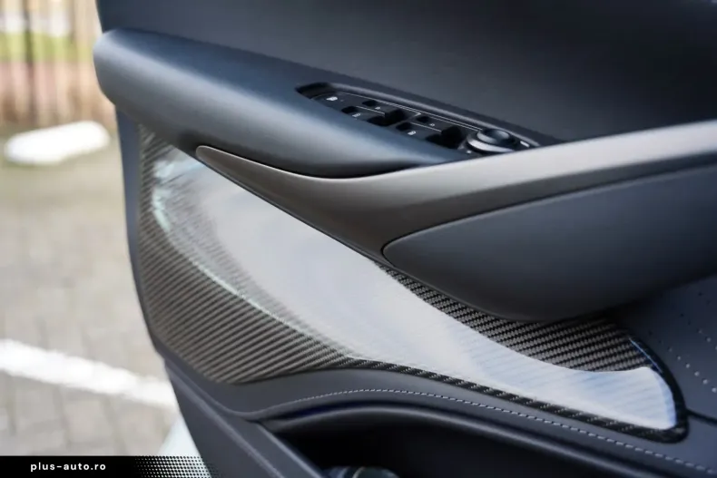 Aston Martin DBX din 2024 cu 3.272 km - oferta AST178434 - foto 21