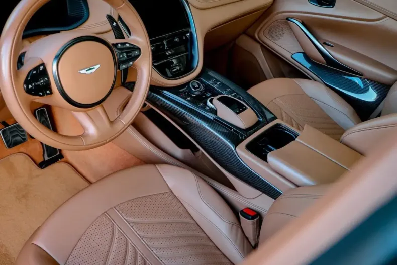 Aston Martin DBX din 2023 cu 42.600 km - oferta AST178436 - foto 13