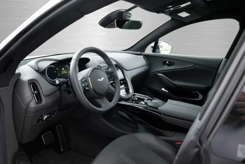 Aston Martin DBX din 2023 cu 23.990 km - oferta AST178438 - foto 3