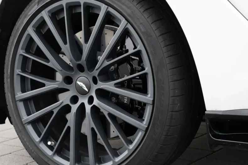 Aston Martin DBX din 2023 cu 23.990 km - oferta AST178438 - foto 4