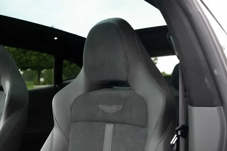 Aston Martin DBX din 2023 cu 23.990 km - oferta AST178438 - foto 5