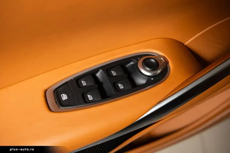 Aston Martin DBX din 2023 cu 26.500 km - oferta AST178440 - foto 21