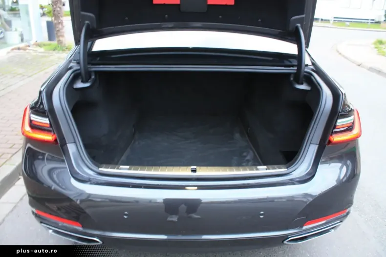 BMW 750 din 2022 cu 66.000 km - oferta BMW178444 - foto 11