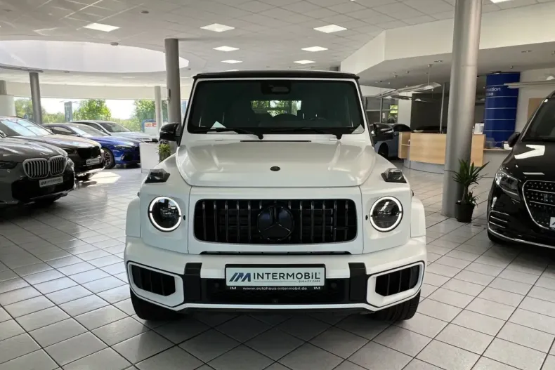 Mercedes-Benz G 63 AMG din 2024 cu 2.880 km - oferta MER178446 - foto 2
