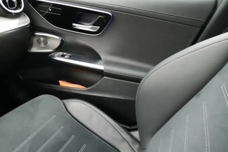 Mercedes-Benz C 300 din 2023 cu 80.300 km - oferta MER178448 - foto 14