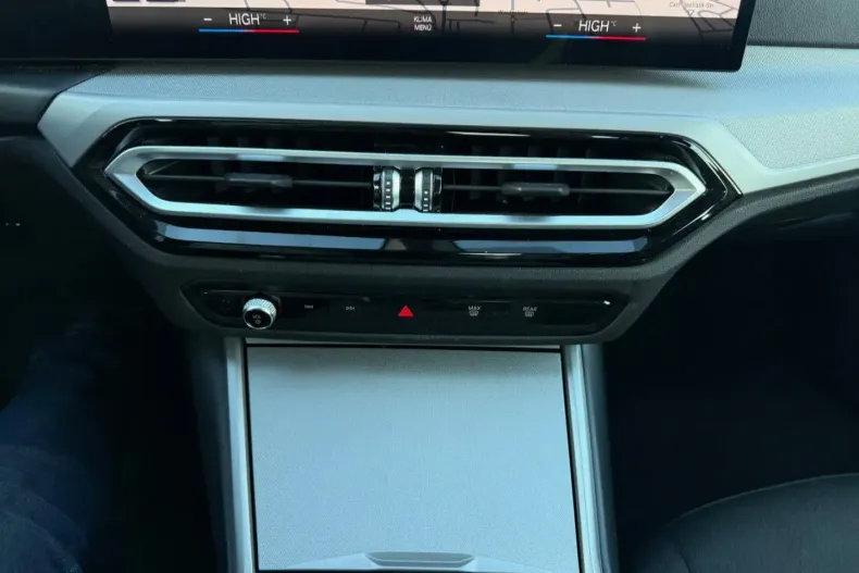 BMW 320 din 2023 cu 66.550 km - oferta BMW178452 - foto 14