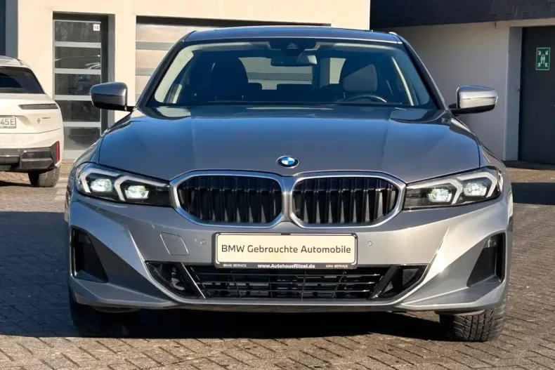 BMW 320 din 2023 cu 70.980 km - oferta BMW178453 - foto 2