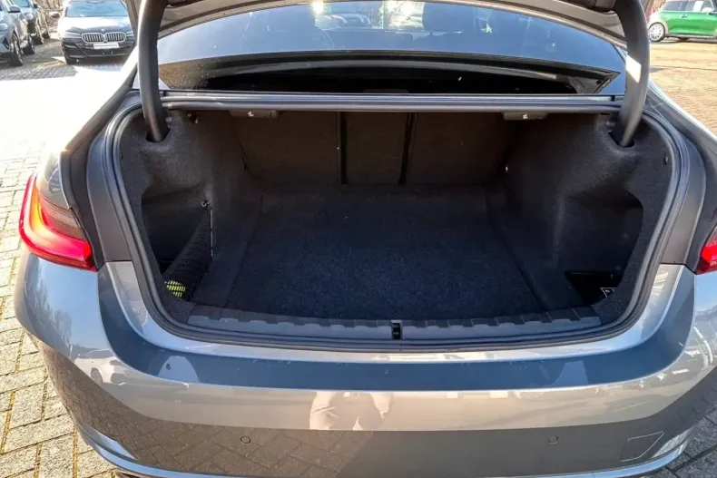 BMW 320 din 2023 cu 70.980 km - oferta BMW178453 - foto 10