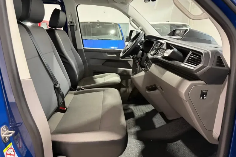 Volkswagen T6 Transporter din 2023 cu 44.400 km - oferta VOL178463 - foto 6