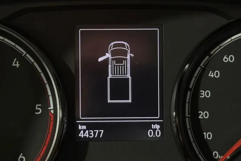 Volkswagen T6 Transporter din 2023 cu 44.400 km - oferta VOL178463 - foto 14