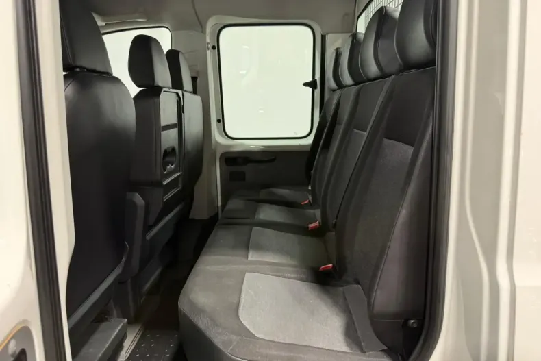 Volkswagen Crafter din 2021 cu 63.500 km - oferta VOL178467 - foto 6