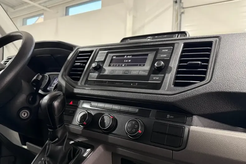 Volkswagen Crafter din 2021 cu 63.500 km - oferta VOL178467 - foto 10