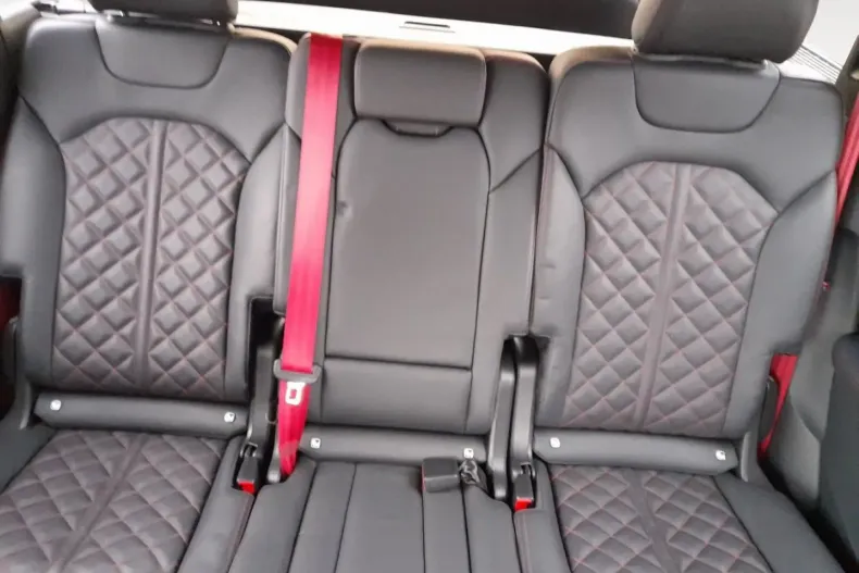 Audi SQ7 din 2023 cu 62.954 km - oferta AUD178474 - foto 9