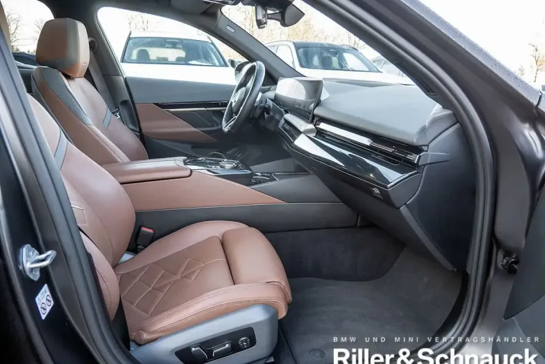 BMW 520 din 2024 cu 25.900 km - oferta BMW178477 - foto 6