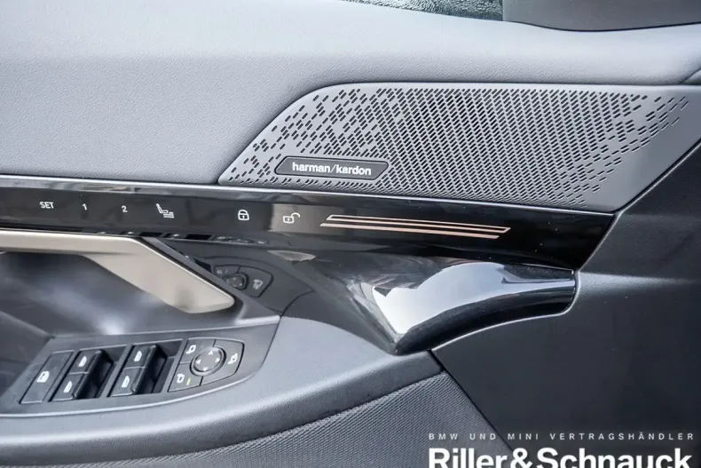 BMW 520 din 2024 cu 25.900 km - oferta BMW178477 - foto 19