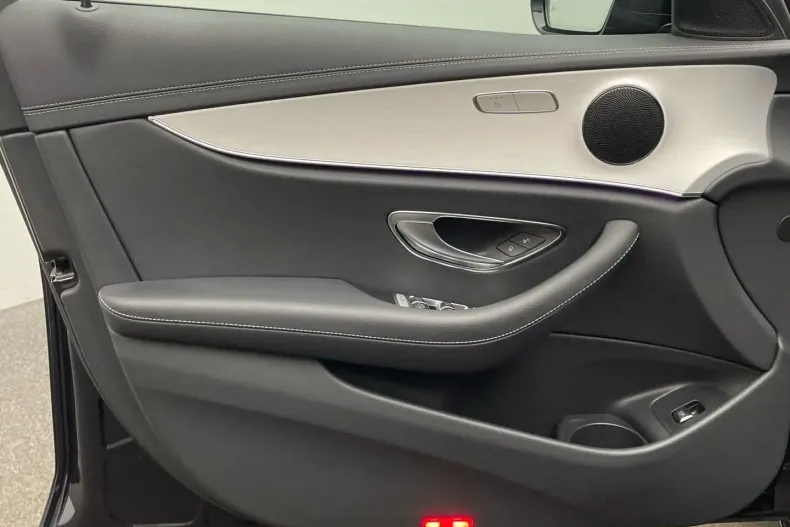 Mercedes-Benz E 300 din 2023 cu 101.694 km - oferta MER178479 - foto 15