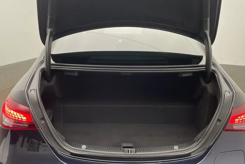 Mercedes-Benz E 300 din 2023 cu 101.694 km - oferta MER178479 - foto 16