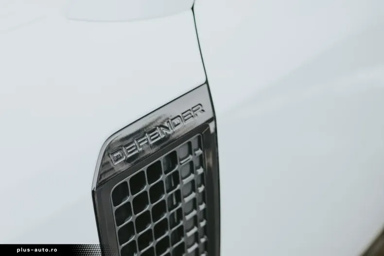 Land Rover Defender din 2023 cu 66.000 km - oferta LAN178482 - foto 7