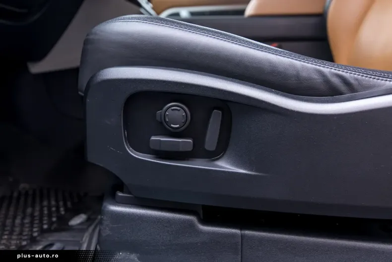 Land Rover Defender din 2023 cu 66.000 km - oferta LAN178482 - foto 24