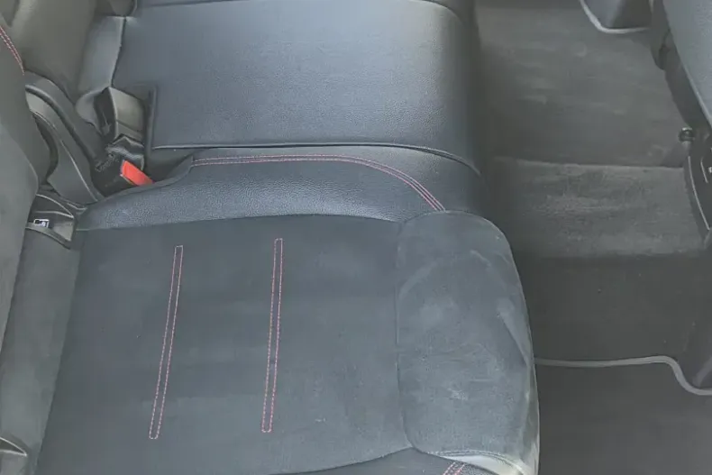 Mercedes-Benz GLA 250 din 2022 cu 53.000 km - oferta MER178503 - foto 5