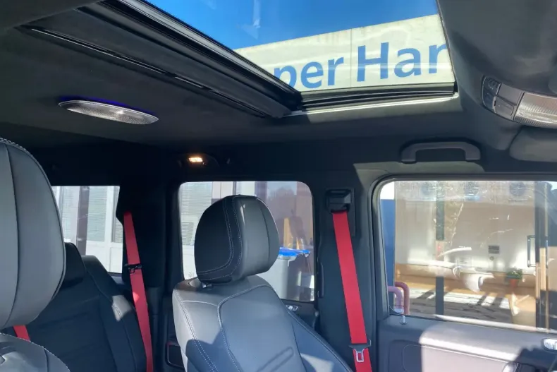 Mercedes-Benz G 450 din 2024 cu 10.100 km - oferta MER178504 - foto 11