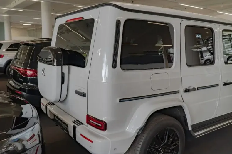 Mercedes-Benz G 580 (Clasa G) din 2024 cu 10.336 km - oferta MER178508 - foto 4