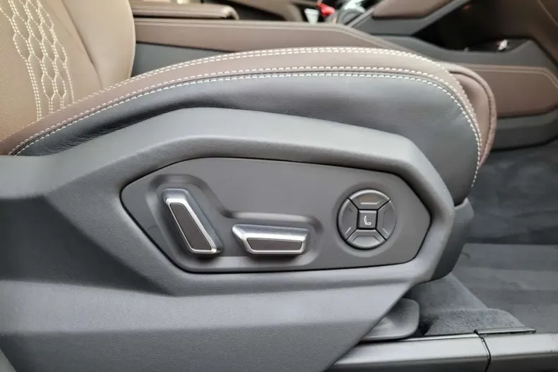 Lamborghini Urus din 2024 cu 9.714 km - oferta LAM178516 - foto 27