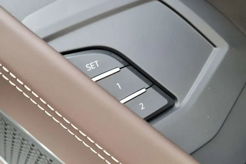 Lamborghini Urus din 2024 cu 9.714 km - oferta LAM178516 - foto 28