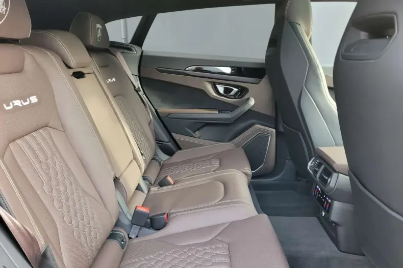 Lamborghini Urus din 2024 cu 9.714 km - oferta LAM178516 - foto 29