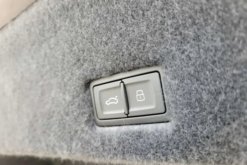 Lamborghini Urus din 2024 cu 9.714 km - oferta LAM178516 - foto 32