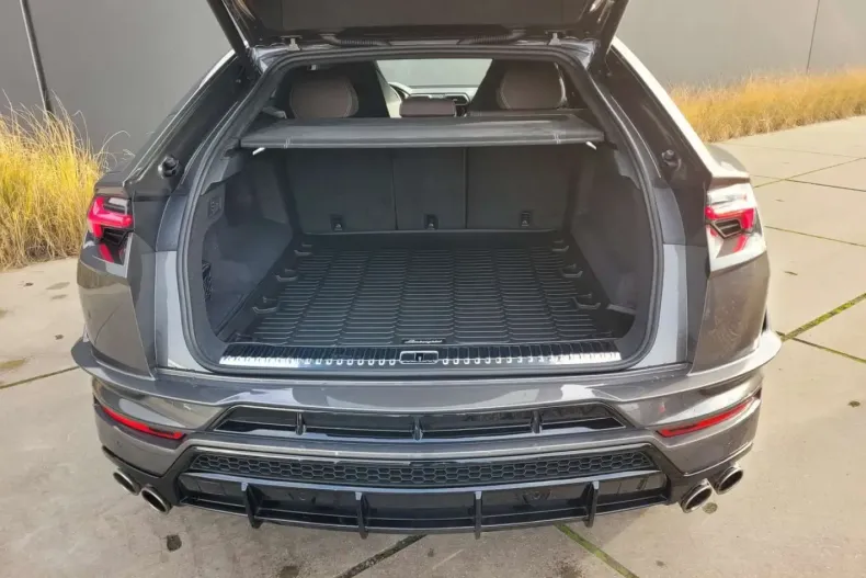 Lamborghini Urus din 2024 cu 9.714 km - oferta LAM178516 - foto 33