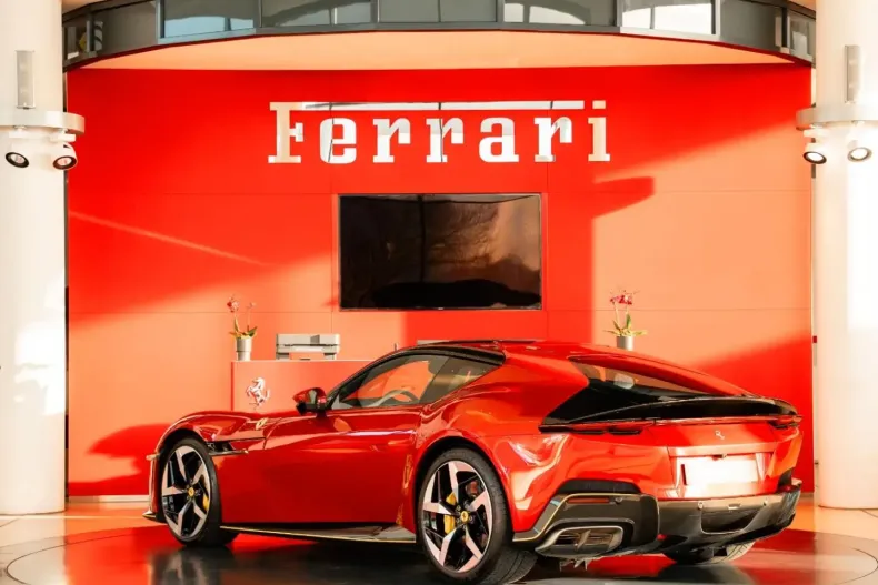 Ferrari 12Cilindri din 2025 cu 5.550 km - oferta FER178528 - foto 3
