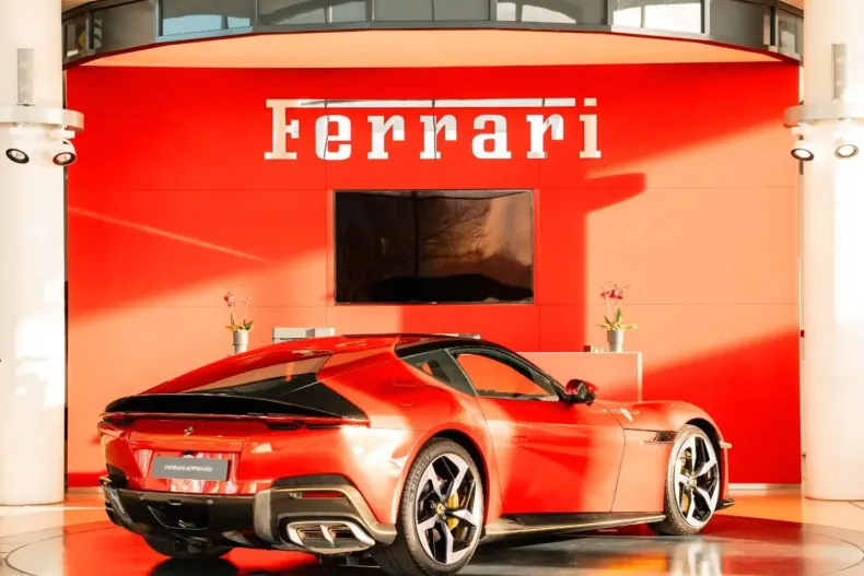 Ferrari 12Cilindri din 2025 cu 5.550 km - oferta FER178528 - foto 5