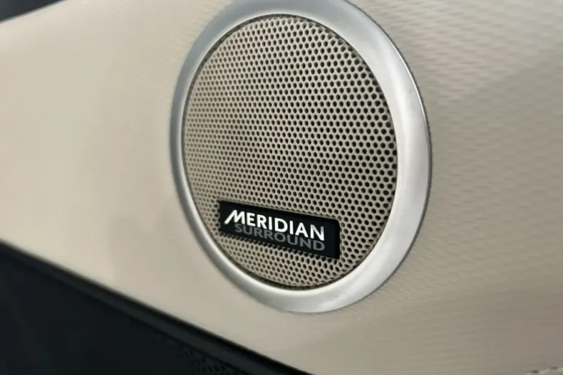 Land Rover Discovery din 2024 cu 18.500 km - oferta LAN178539 - foto 15