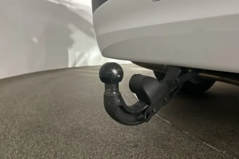 Land Rover Discovery din 2024 cu 18.500 km - oferta LAN178539 - foto 22