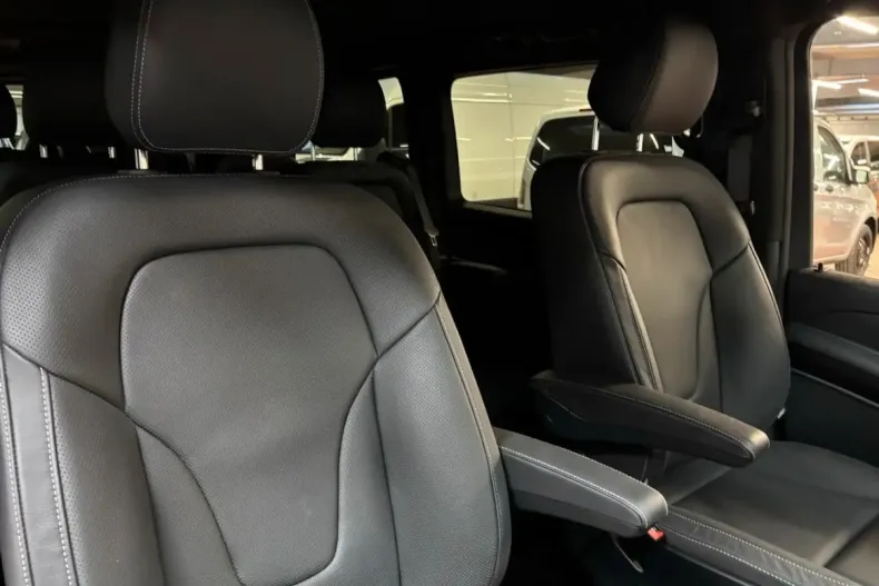 Mercedes-Benz V 300 (Clasa V) din 2025 cu 23.500 km - oferta MER178556 - foto 24