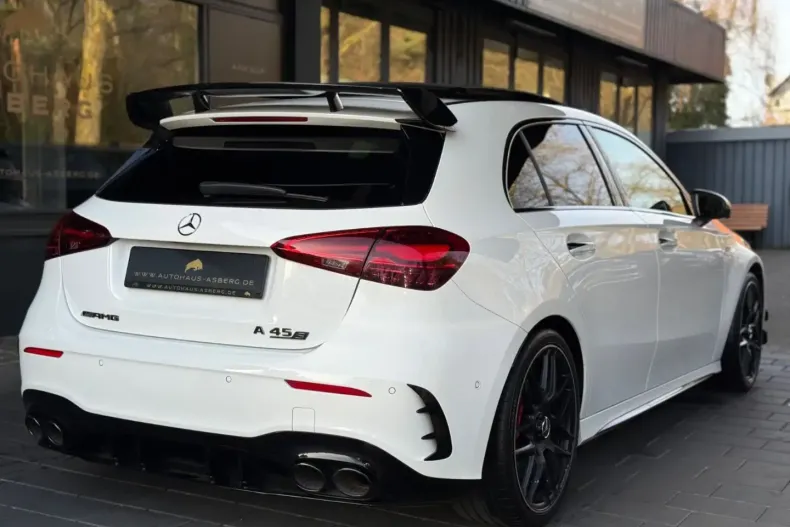 Mercedes-Benz A 45 AMG din 2023 cu 67.840 km - oferta MER178558 - foto 4
