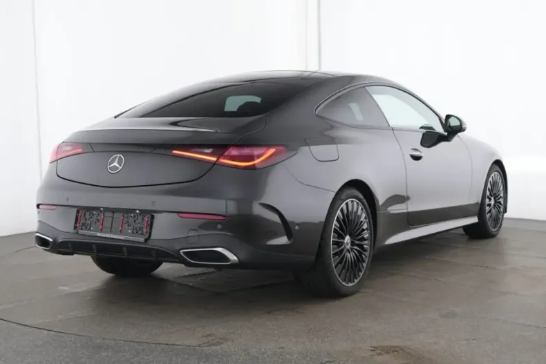 Mercedes-Benz CLE 300 (Clasa CLE) din 2024 cu 16.352 km - oferta MER178561 - foto 2