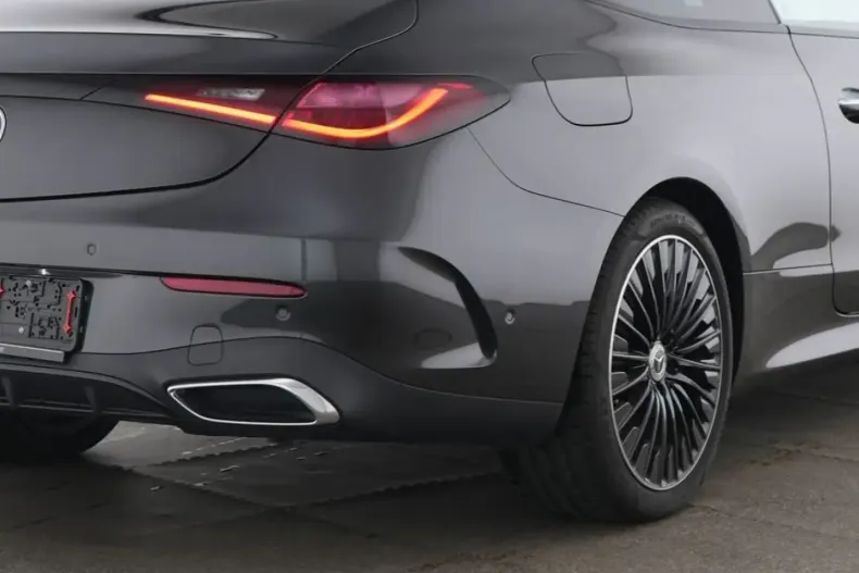 Mercedes-Benz CLE 300 (Clasa CLE) din 2024 cu 16.352 km - oferta MER178561 - foto 4