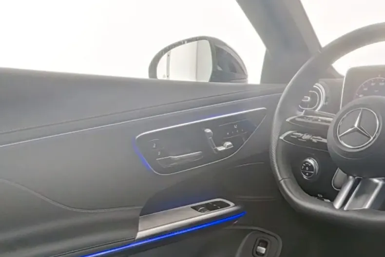 Mercedes-Benz CLE 300 (Clasa CLE) din 2024 cu 16.352 km - oferta MER178561 - foto 8