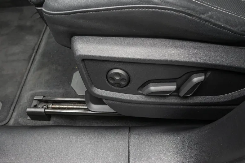 Audi Q5 din 2022 cu 85.078 km - oferta AUD178564 - foto 15