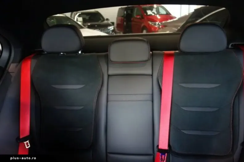 Mercedes-Benz C 43 AMG din 2024 cu 16.713 km - oferta MER178566 - foto 13