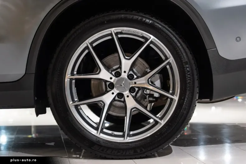 Mercedes-Benz GLC 43 AMG din 2022 cu 67.440 km - oferta MER178572 - foto 11