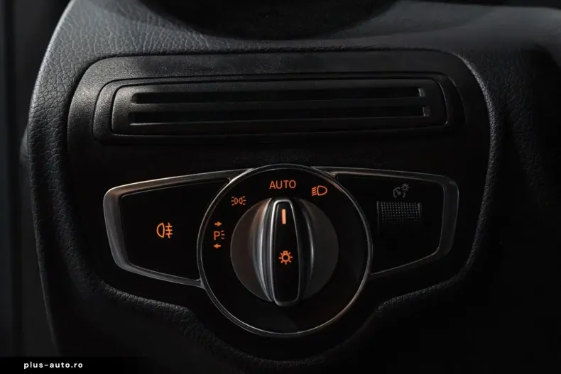 Mercedes-Benz GLC 43 AMG din 2022 cu 67.440 km - oferta MER178572 - foto 22